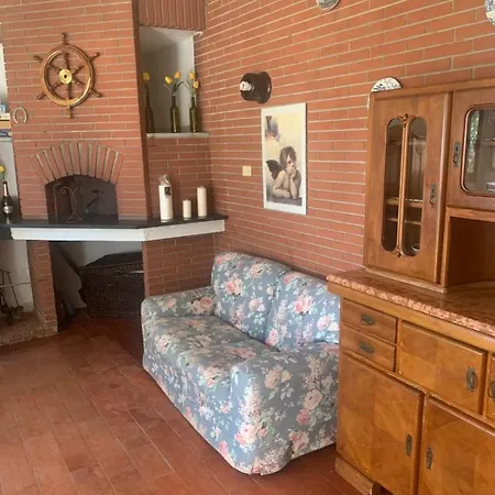 Konukevi Ferienhaeuschen, Laendlich, Nah Am Meer, Casetta In Campagna Vicino Al Mare ,ariacondizionata Luni